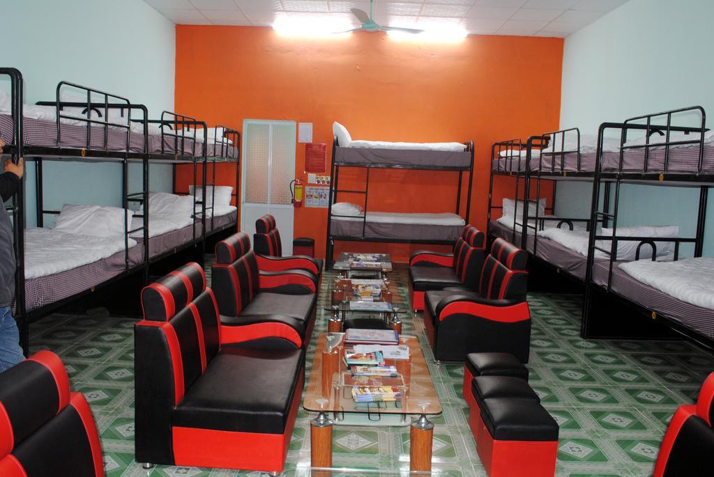 Phong Nha Backpacker Hostel エクステリア 写真