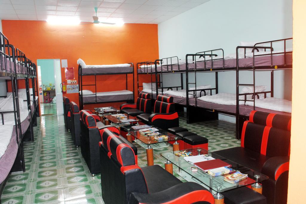 Phong Nha Backpacker Hostel エクステリア 写真